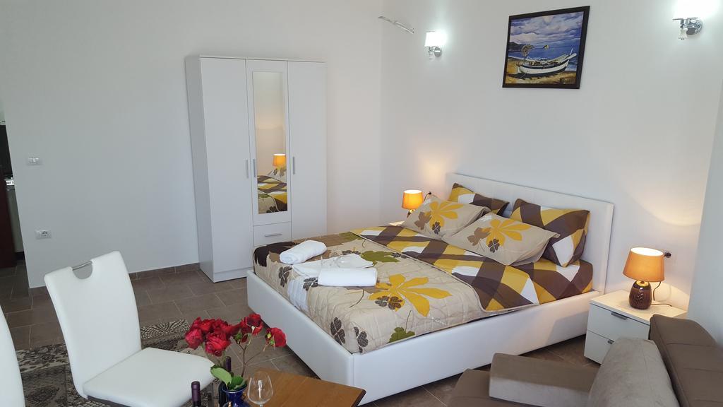 Apartments Sirena Улцин Екстериор снимка