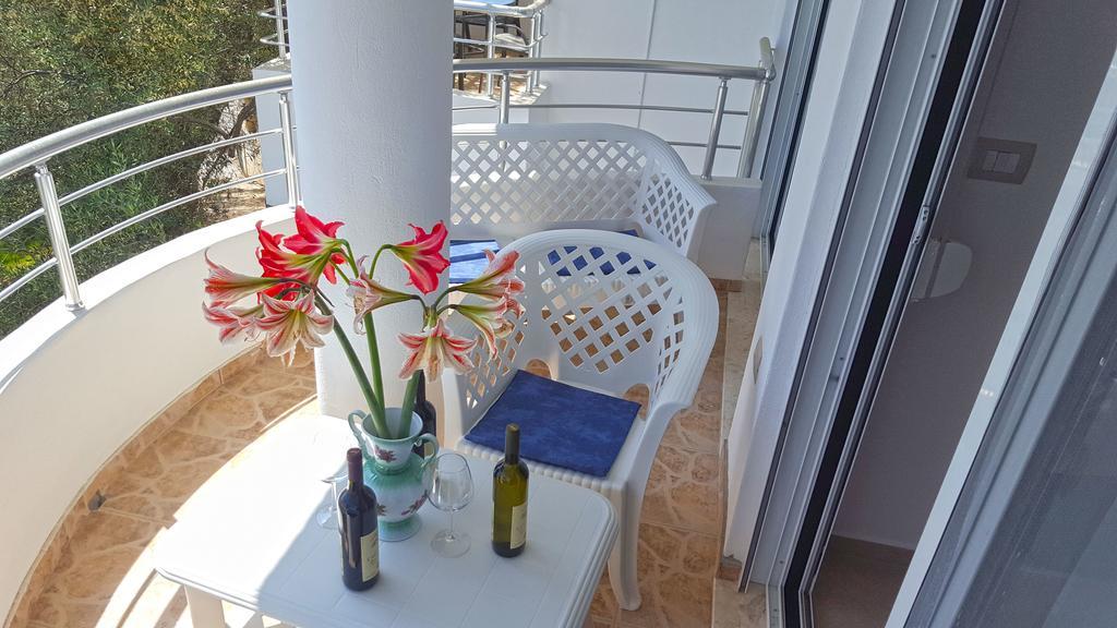 Apartments Sirena Улцин Екстериор снимка