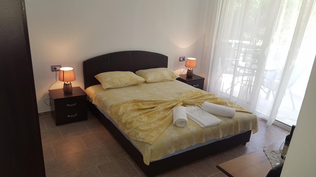 Apartments Sirena Улцин Екстериор снимка