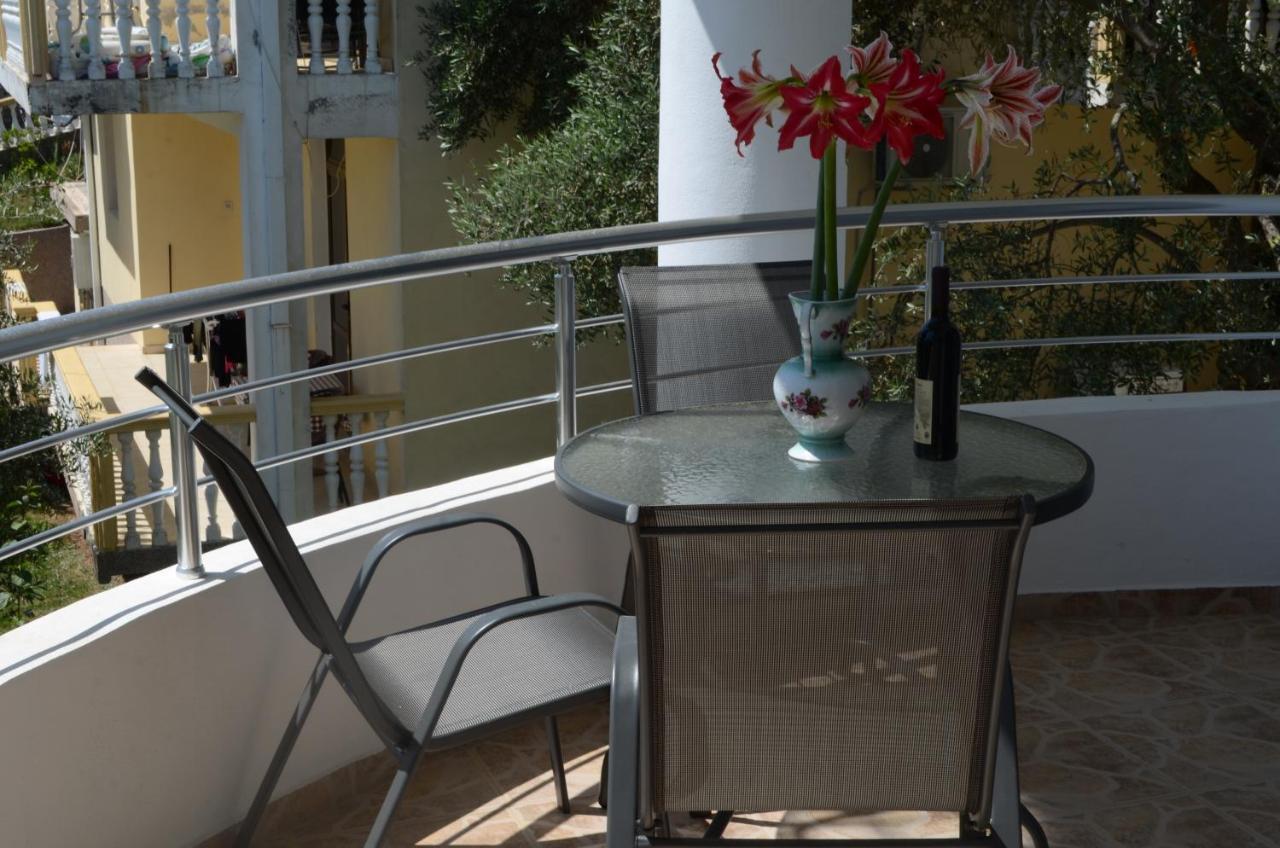 Apartments Sirena Улцин Екстериор снимка